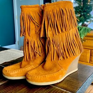 Minnetonka | 2 Tier Fringe Wedge Bootie